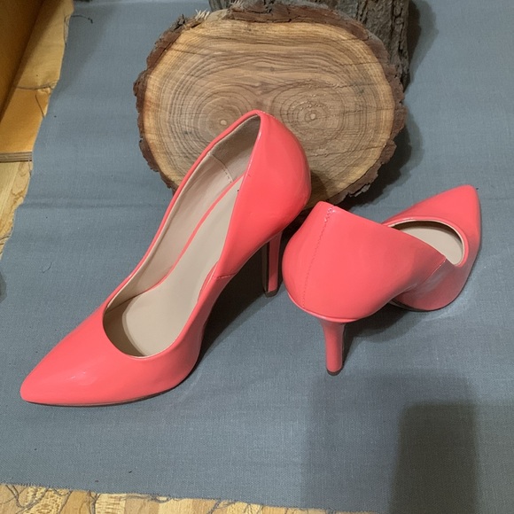 Beautiful PINK Shoes  unsized Fits 5”  NWOT - Picture 6 of 8